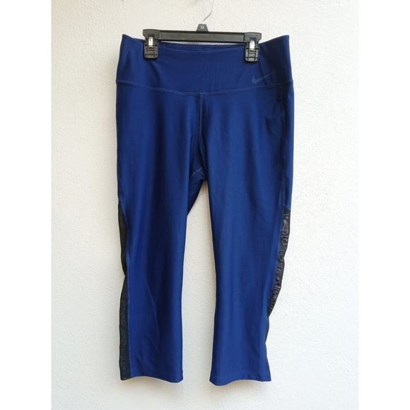 Nike Women's Leggings Blue Capri Pants Workout Athletic Blue Size M NWOT - Picture 1 of 8